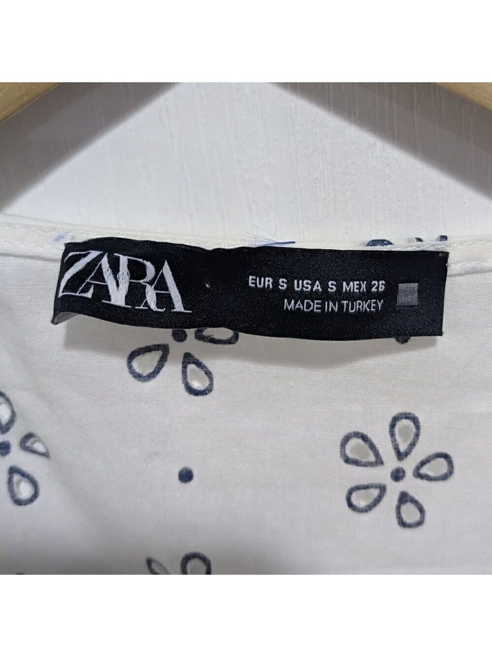 Zara | Eyelet Ruffle Wrap Top - Picture 4 of 10